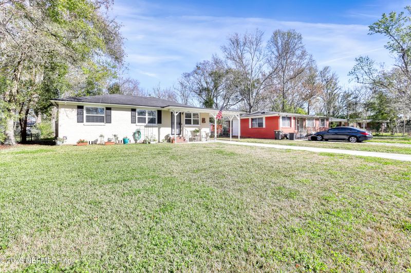 5211 Poppy Dr, Jacksonville, FL 32205