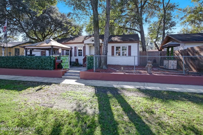 5214 Birkenhead Rd, Jacksonville, FL 32210