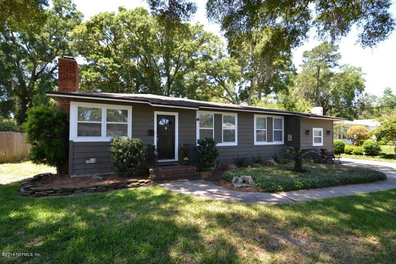 5218 Emory Cir, Jacksonville, FL 32207