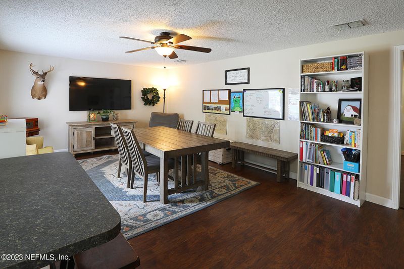 5220 Sidesaddle Dr, Jacksonville, FL 32257