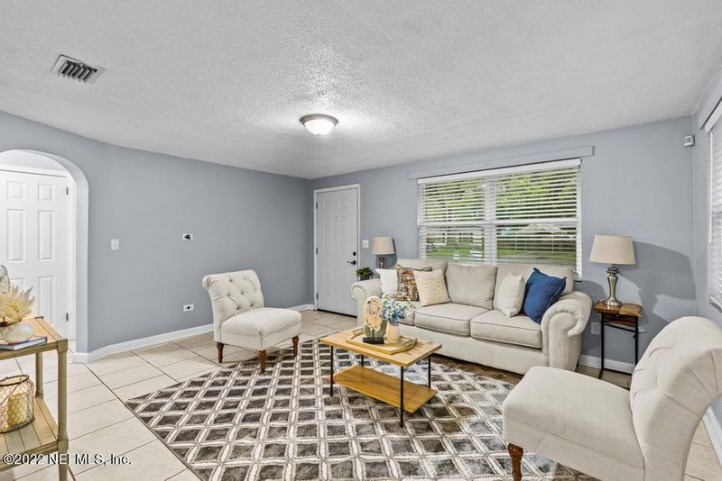 5228 Alpha Ave, Jacksonville, FL 32205