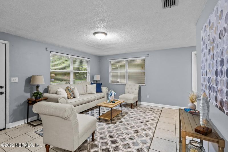 5228 Alpha Ave, Jacksonville, FL 32205