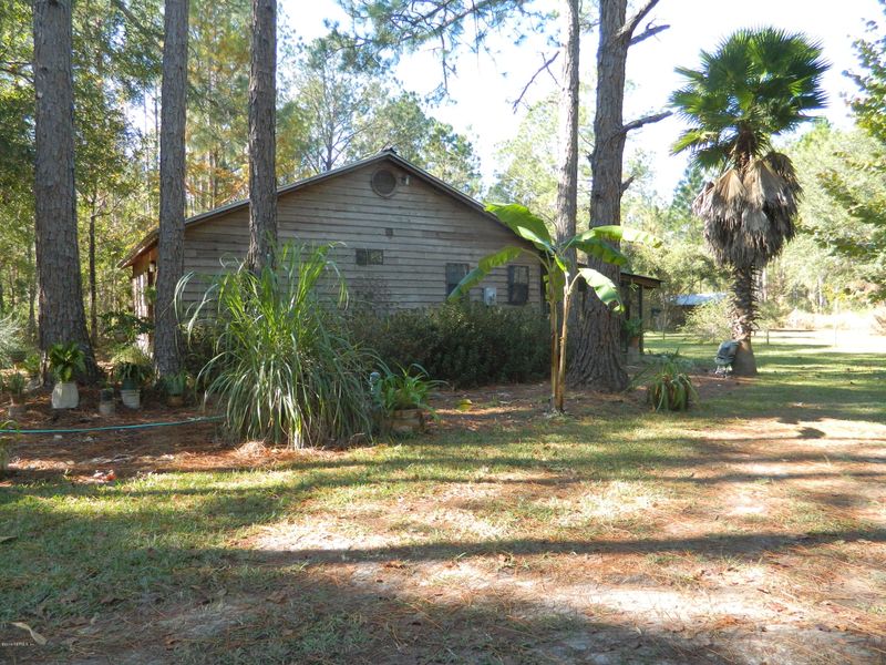 5229 Jonathan St, Hastings, FL 32145