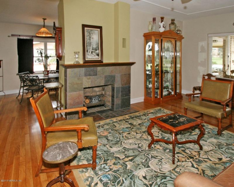 5230 Rollins Ave, Jacksonville, FL 32207
