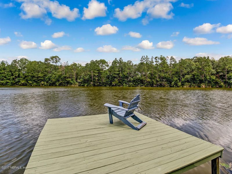 5237 Pond View Dr, Jacksonville, FL 32258