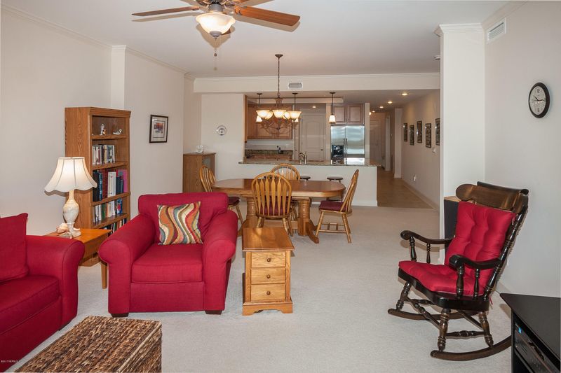 525 3rd St N #509, Jacksonville Beach, FL 32250