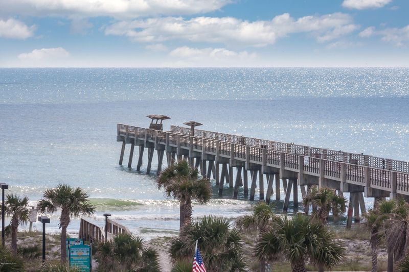 525 3rd St N #509, Jacksonville Beach, FL 32250