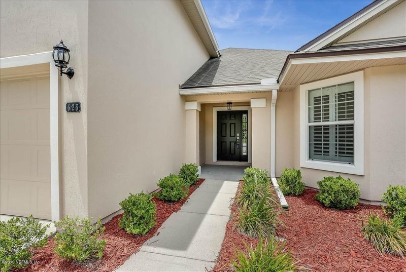 525 Abbotsford Ct, St Johns, FL 32259