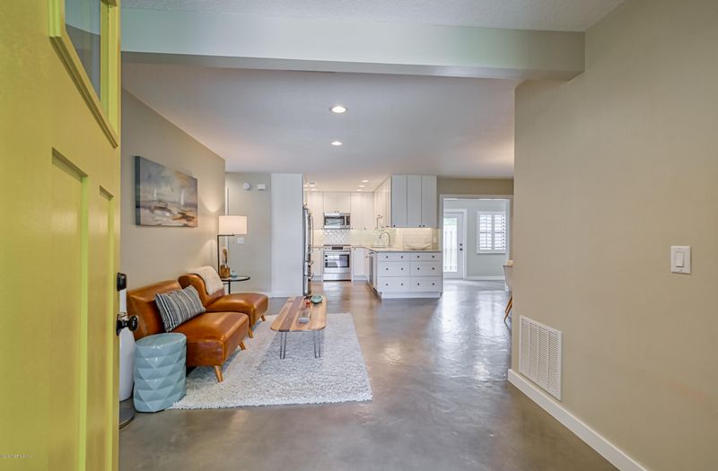 525 W Tropic Way, St Augustine, FL 32080