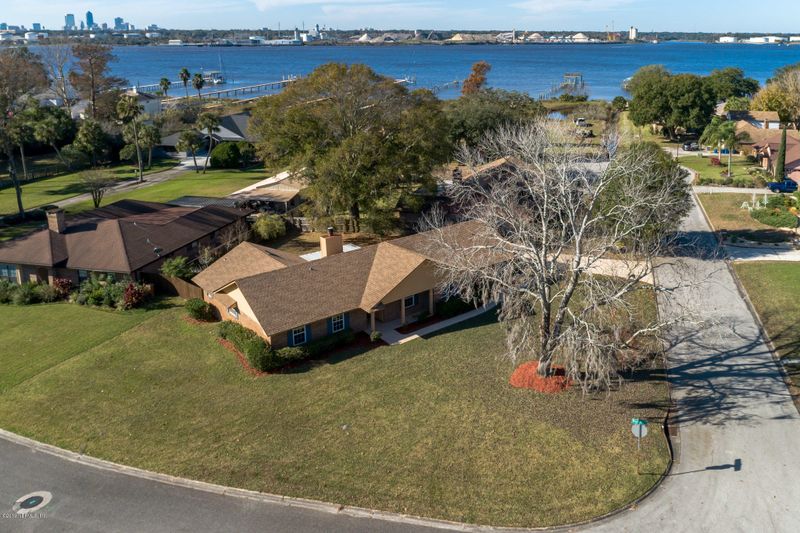 5250 River Park Dr, Jacksonville, FL 32277