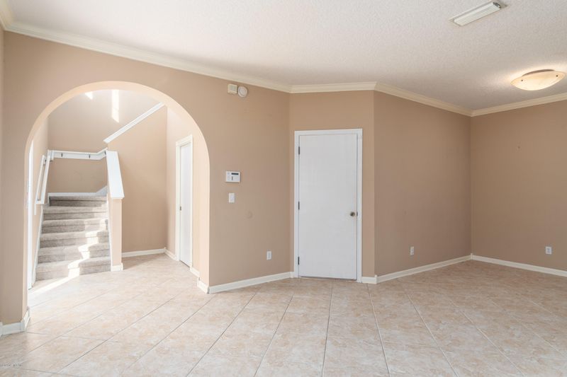 5251 Brighton Park Ln, Jacksonville, FL 32210