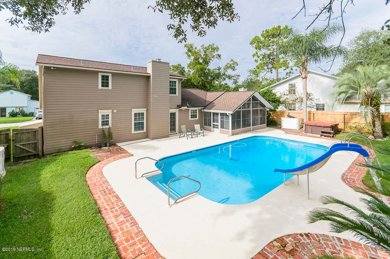5257 Cluster Oaks Ct, Jacksonville, FL 32258