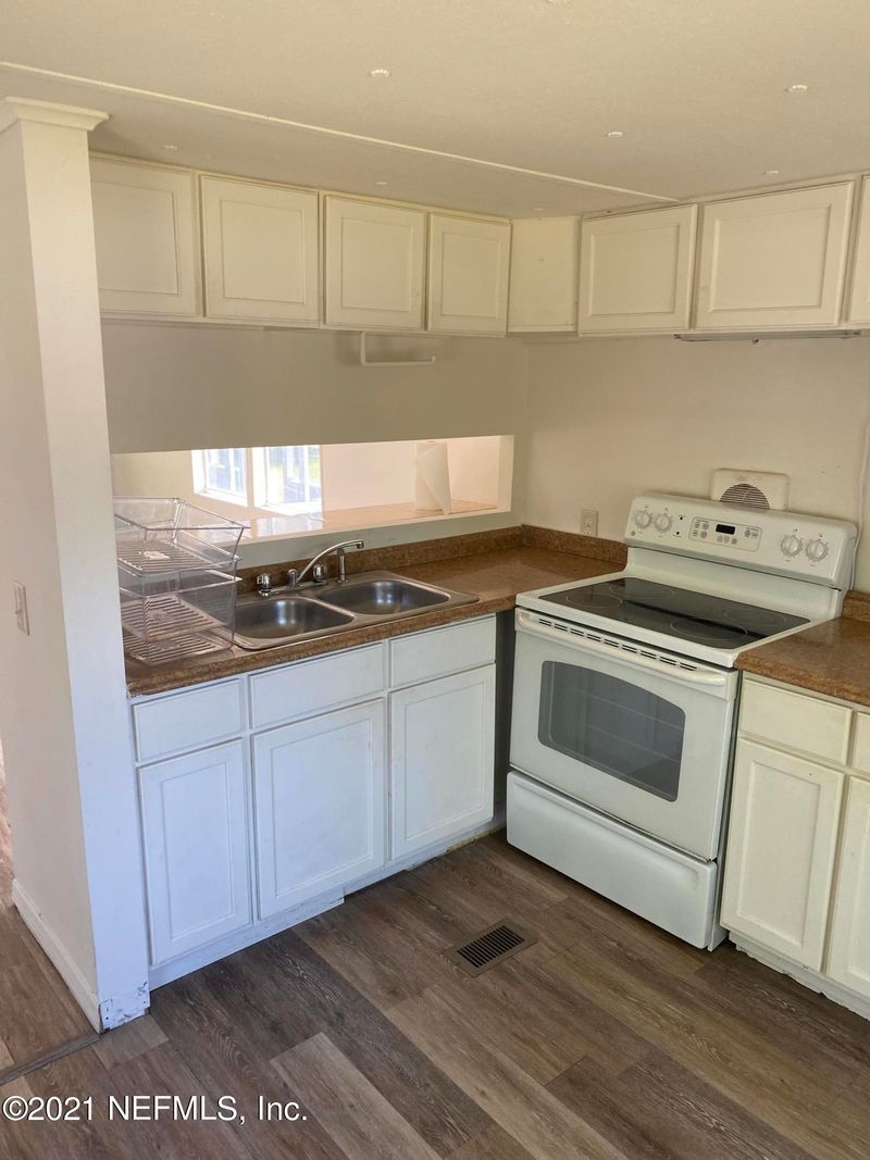 5258 Sweat Rd, Green Cove Springs, FL 32043