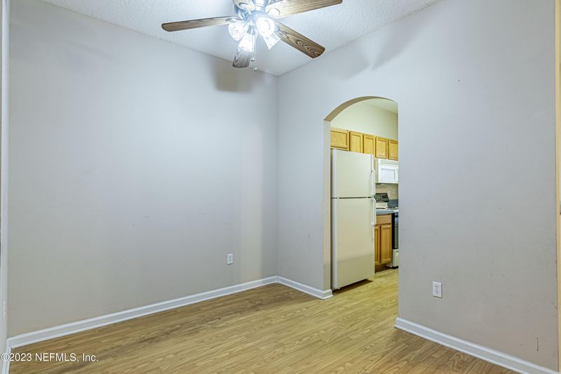 5260 Collins Rd #405, Jacksonville, FL 32244