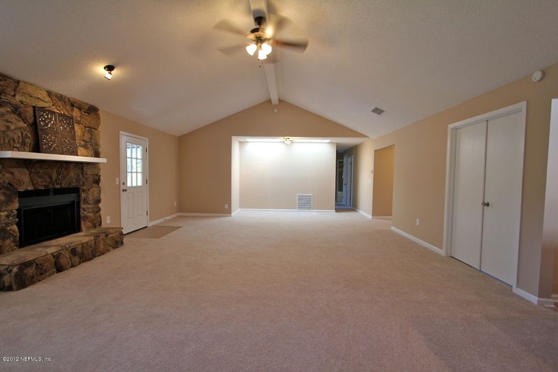 5263 Cluster Oaks Ct, Jacksonville, FL 32258