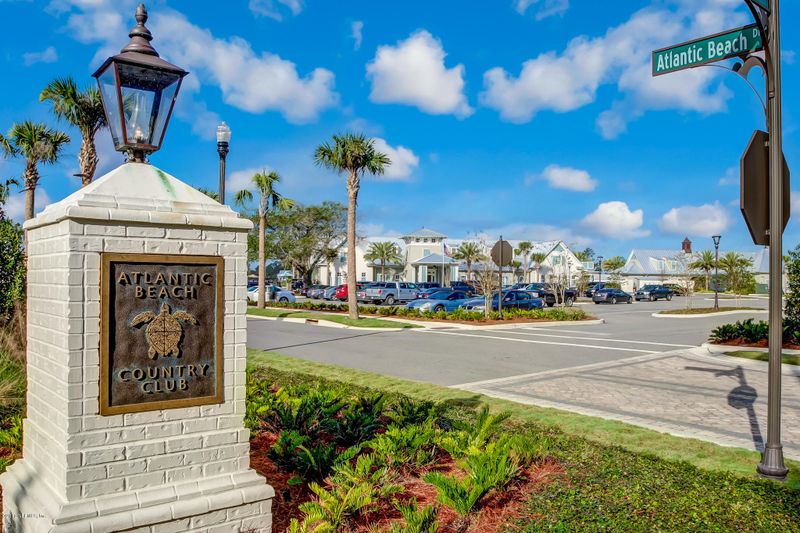 527 Atlantic Beach Ct, Atlantic Beach, FL 32233