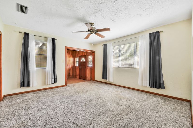 528 Aiken Rd, Jacksonville, FL 32216