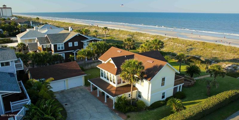 528 Ocean Front, Neptune Beach, FL 32266