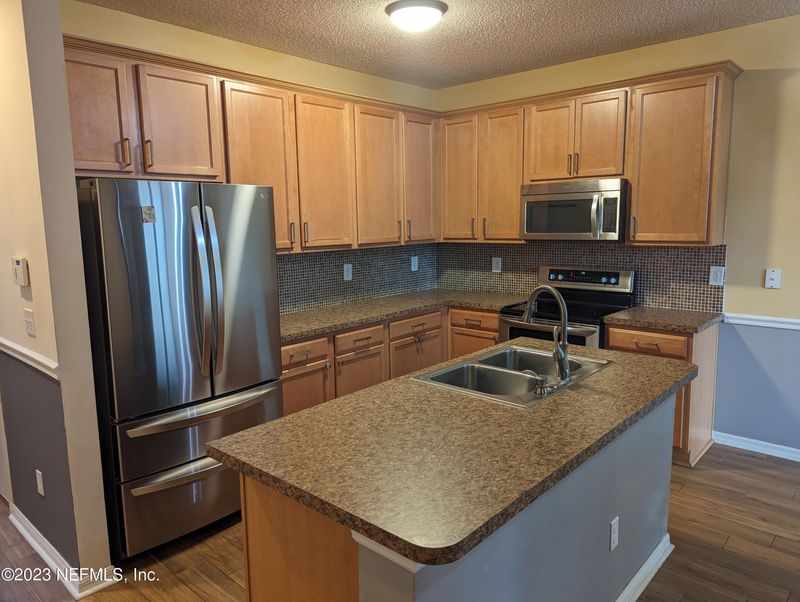 5282 Brighton Park Ln, Jacksonville, FL 32210