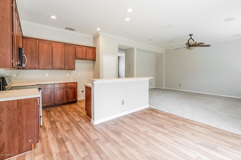 529 Mackenzie Cir, St Augustine, FL 32092