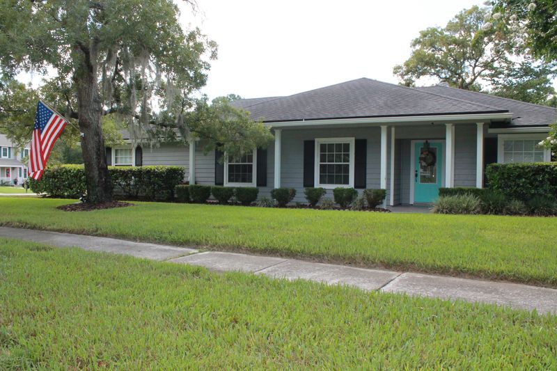 5292 Tree Way Ln, Jacksonville, FL 32258