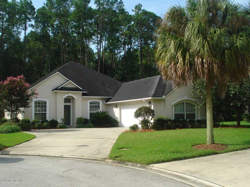 5310 Winrose Falls Dr, Jacksonville, FL 32258