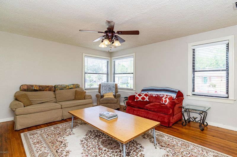 5324 Colonial Ave, Jacksonville, FL 32210