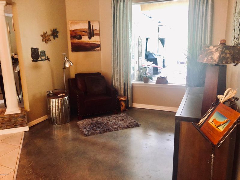 5325 Winrose Falls Dr, Jacksonville, FL 32258
