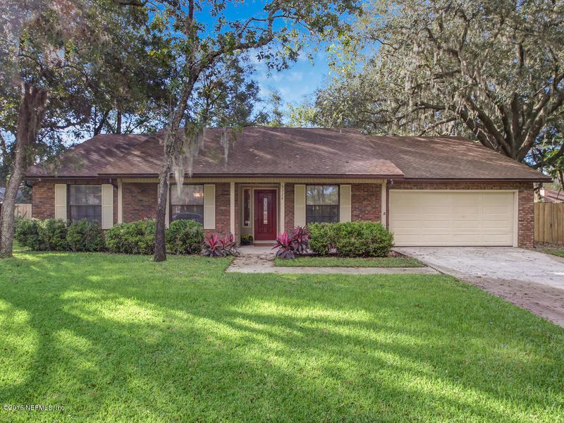 5328 Pond View Dr, Jacksonville, FL 32258