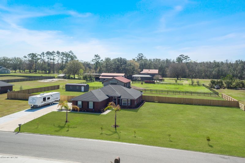 53322 Clear Lake Dr, Callahan, FL 32011