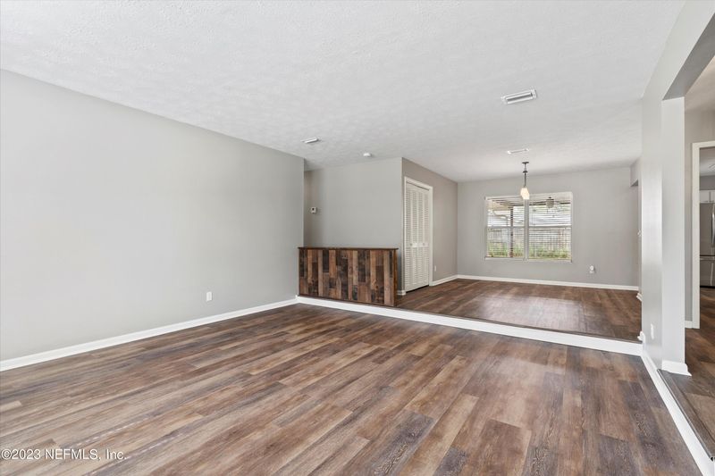 5337 Robert Scott Dr, Jacksonville, FL 32207