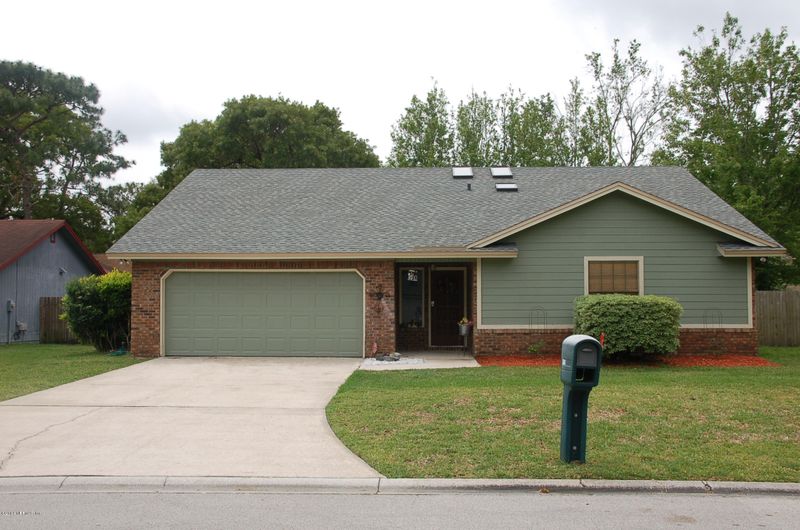 5342 Tilting Oaks Ct E, Jacksonville, FL 32258