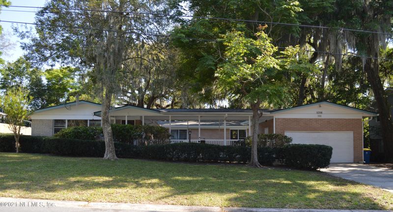 5356 Sanders Rd, Jacksonville, FL 32277