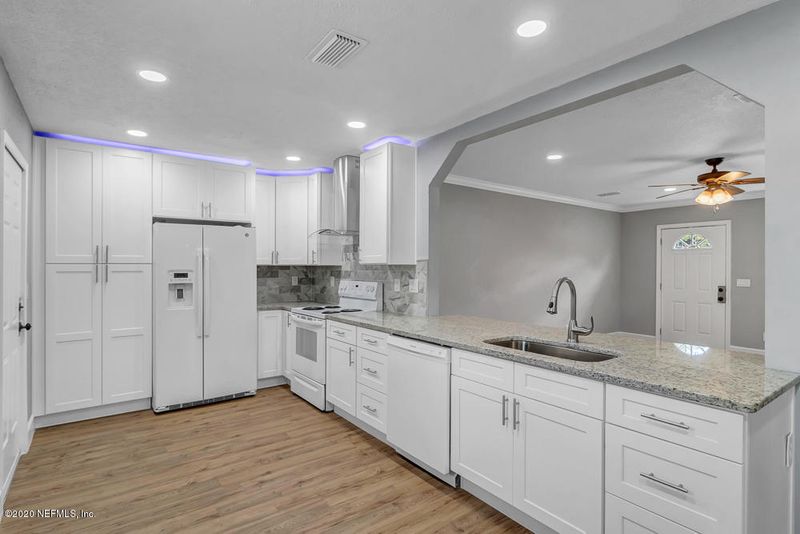 5359 Kingsbury St, Jacksonville, FL 32205