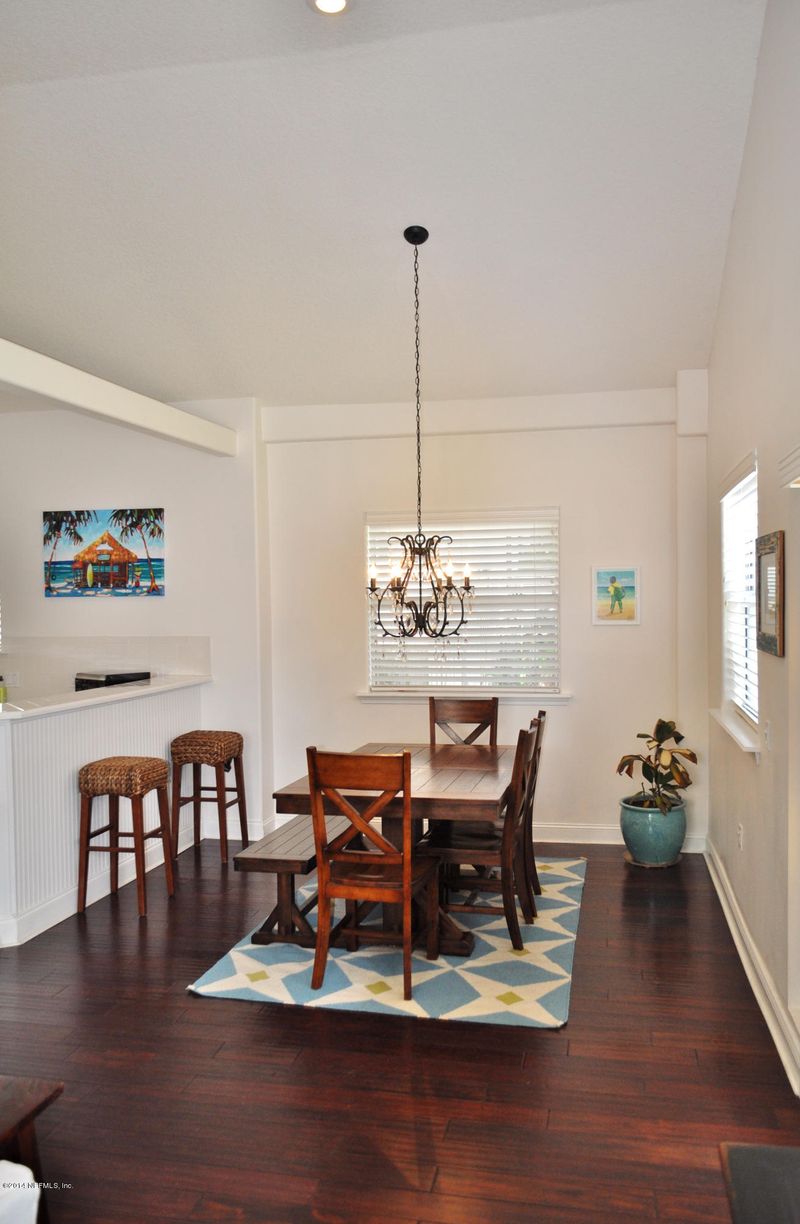 536 Margaret St, Neptune Beach, FL 32266