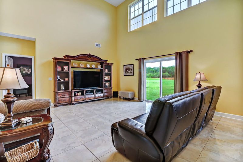 53668 Carrington Dr, Callahan, FL 32011