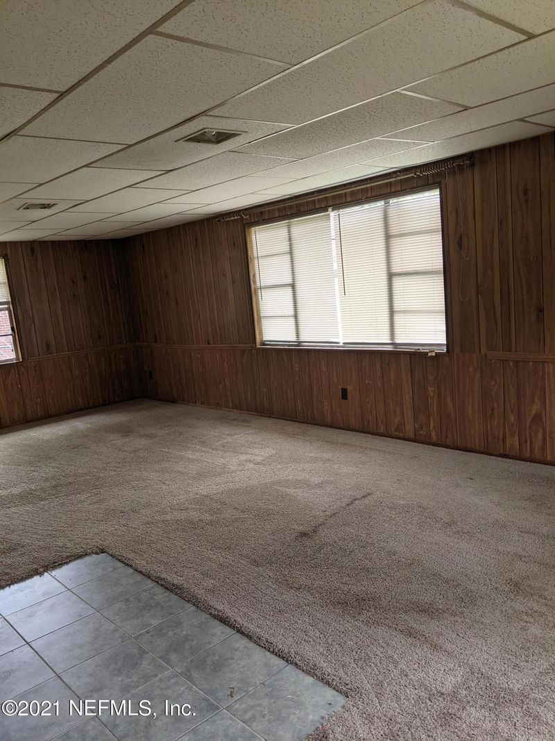 5369 Quan Dr, Jacksonville, FL 32205
