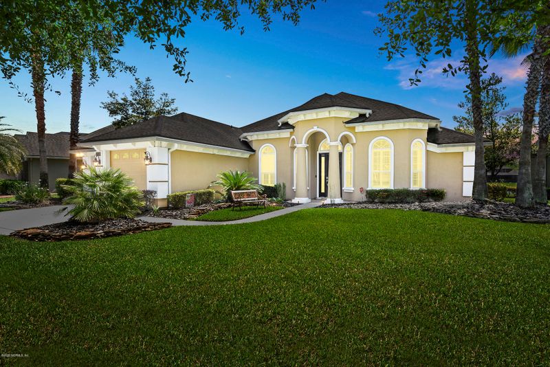 537 Saddlestone Dr, St Johns, FL 32259