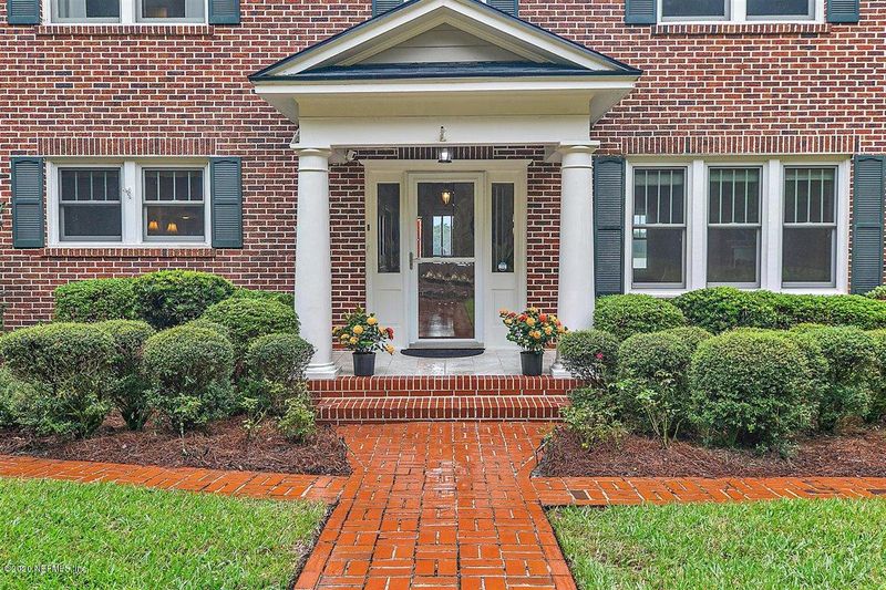 5380 Clifton Rd, Jacksonville, FL 32211