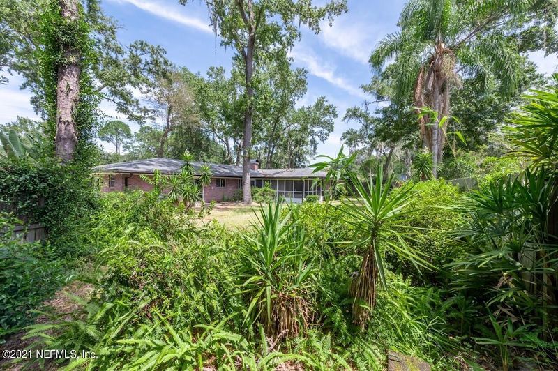5386 Golf Course Dr, Jacksonville, FL 32277