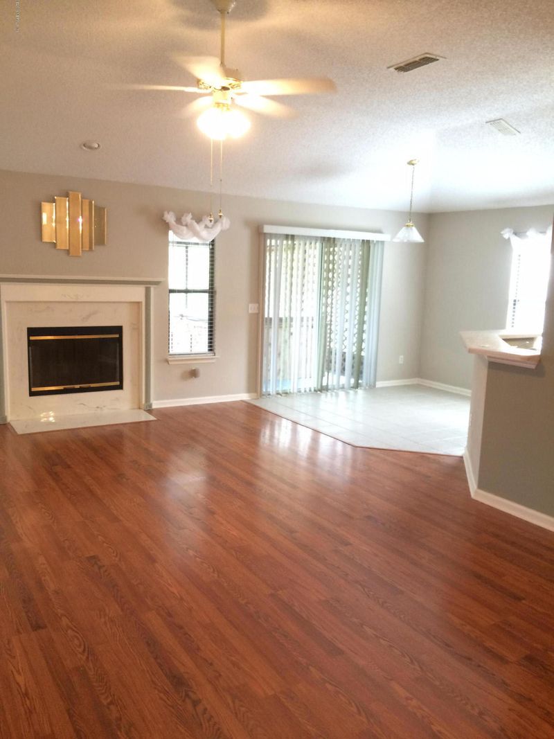 5394 Oxford Crest Dr, Jacksonville, FL 32258