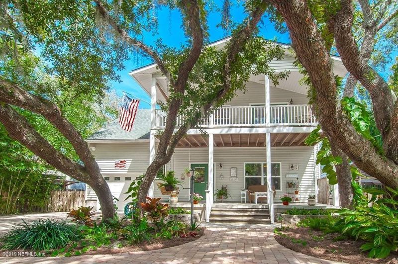 5394 Riverview Dr, St Augustine, FL 32080