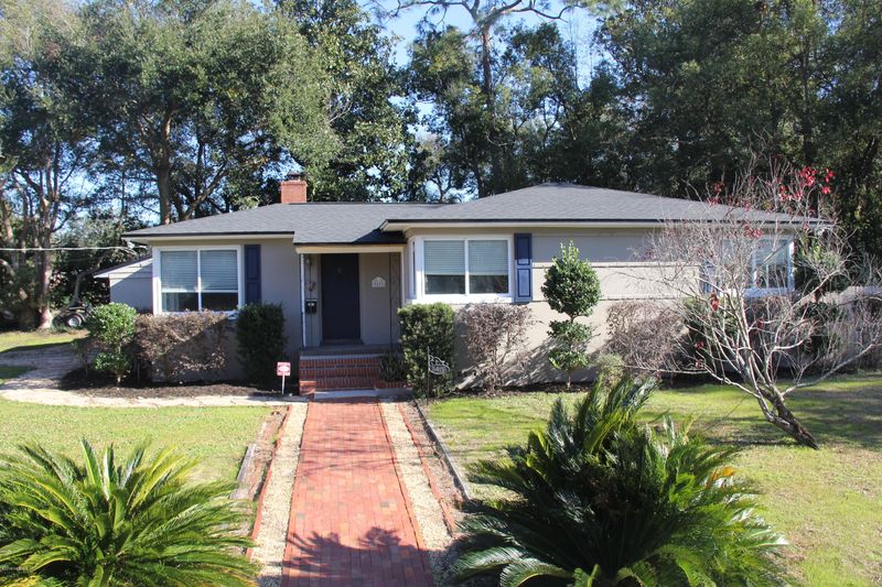 5405 Stanford Rd, Jacksonville, FL 32207