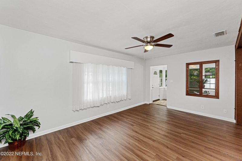 5408 Windermere Dr, Jacksonville, FL 32211