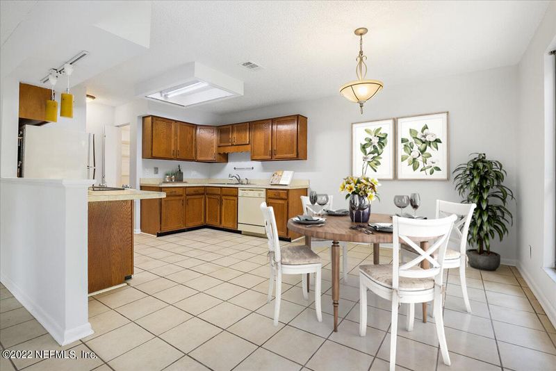541 Loring Village Ct, Orange Park, FL 32073