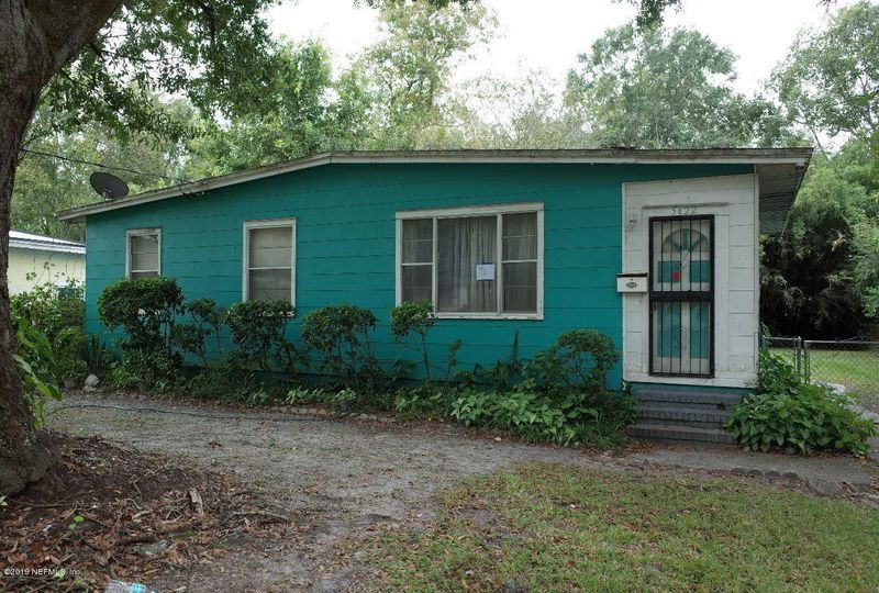 5422 Bunche Dr, Jacksonville, FL 32209