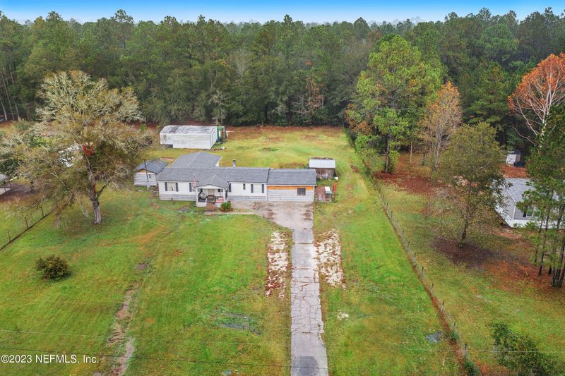54317 Point South Dr, Callahan, FL 32011