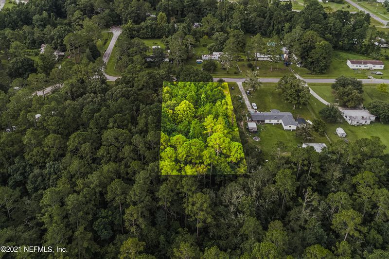 54343 Point S Dr, Callahan, FL 32011