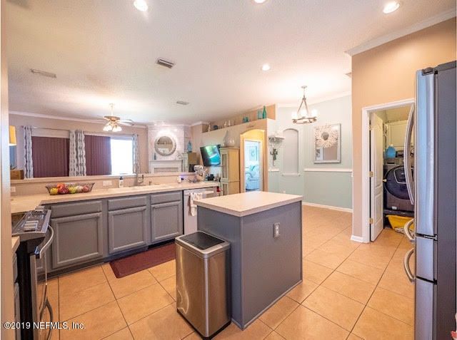 5436 Spring Ridge Ct, Jacksonville, FL 32258
