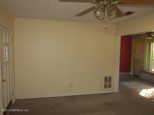 5446 Attleboro St, Jacksonville, FL 32205
